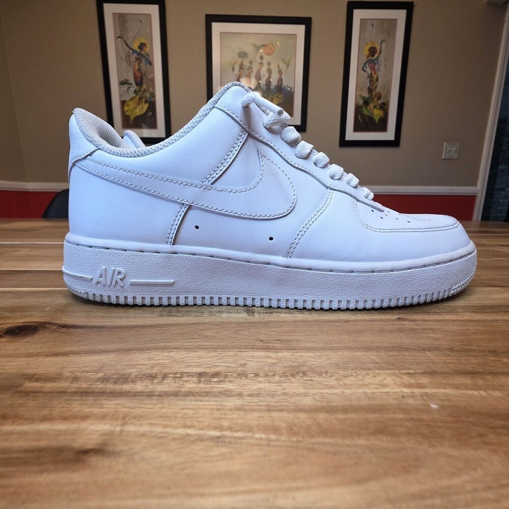 Nike Air Force 1 ’07 Men’s 9.5 Triple White Leather Sneakers CW2288-111